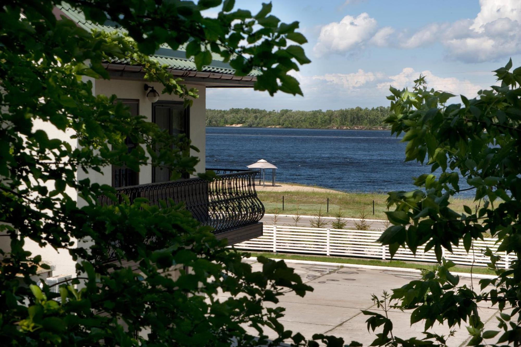 Knyazha Hora Hotel Kaniw Exterior foto